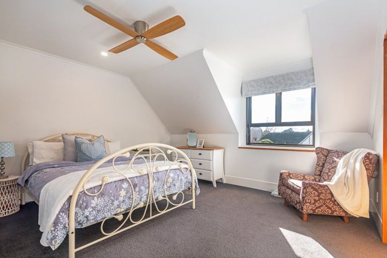 Photo of property in 79 Waterloo Crescent, Hokowhitu, Palmerston North, 4410