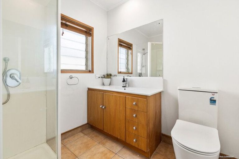 Photo of property in 13 Thomas Road, Mangere, Auckland, 2022