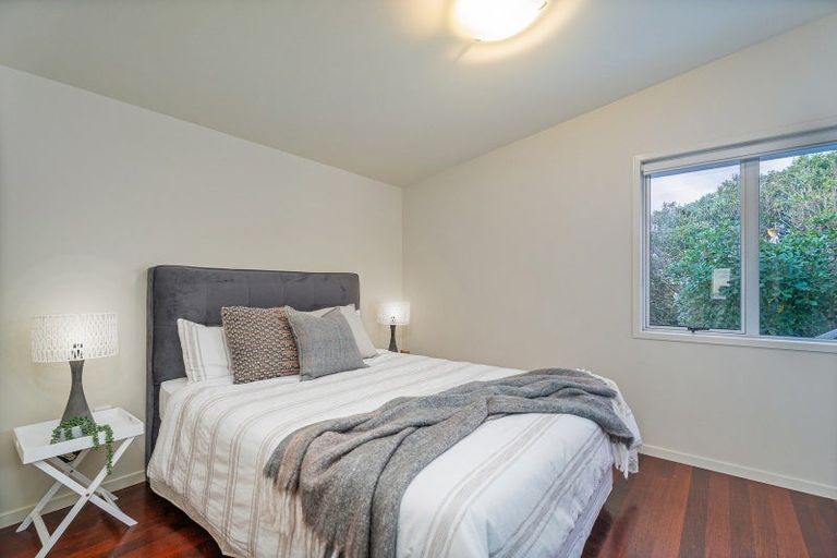 Photo of property in 92 Ocean Beach Road, Tairua, 3508