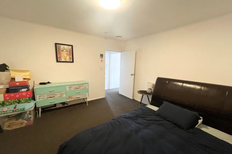 Photo of property in 118 Mcleod Road, Te Atatu South, Auckland, 0610