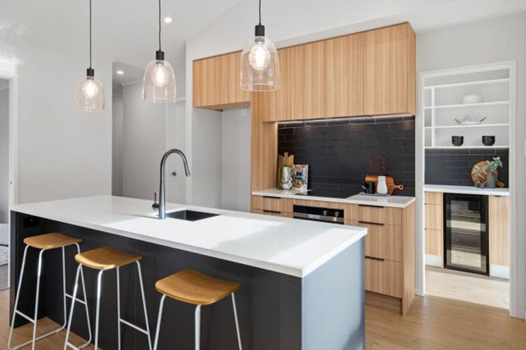 Photo of property in 37 Muster Road, Pukekohe, 2120