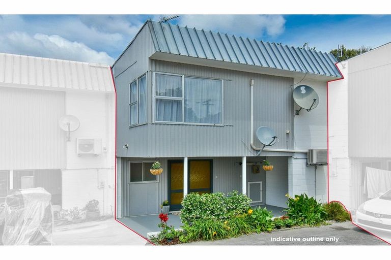 Photo of property in 4/66 Hillcrest Road, Papatoetoe, Auckland, 2025