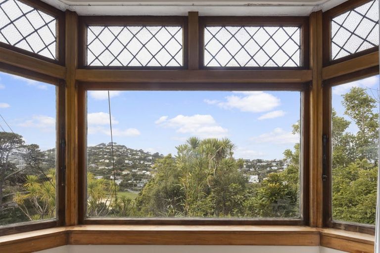 Photo of property in 4 Paisley Terrace, Karori, Wellington, 6012