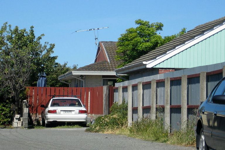 Photo of property in 63 Vivian Street, Burwood, Christchurch, 8083