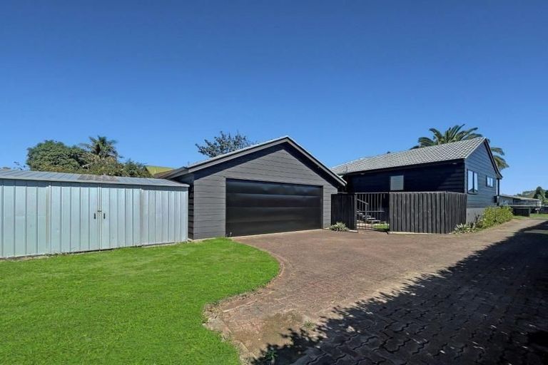 Photo of property in 51 Poaka Avenue, Dinsdale, Hamilton, 3204