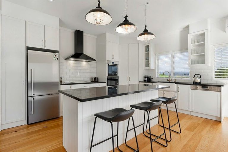 Photo of property in 312 Birdwood Road, Massey, Auckland, 0614