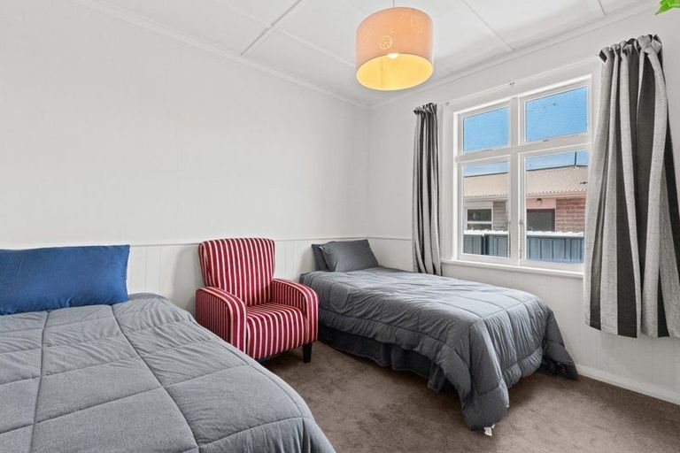 Photo of property in 48 Devon Street, Picton, 7220