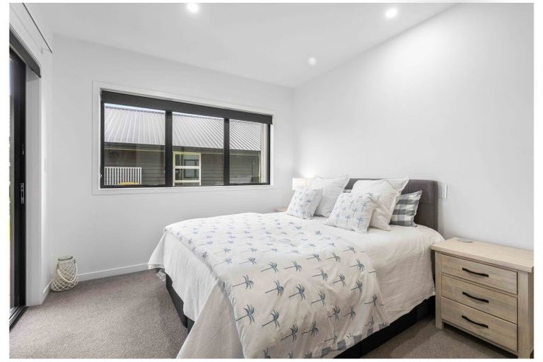 Photo of property in 18 Admiral Drive, Cooks Beach, Whitianga, 3591