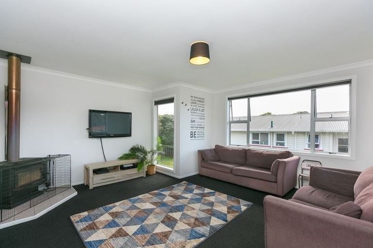 Photo of property in 52 Rosendale Avenue, Spotswood, New Plymouth, 4310