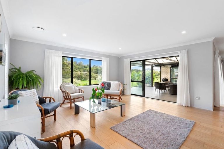Photo of property in 23 Kahika Grove, Huapai, Kumeu, 0810