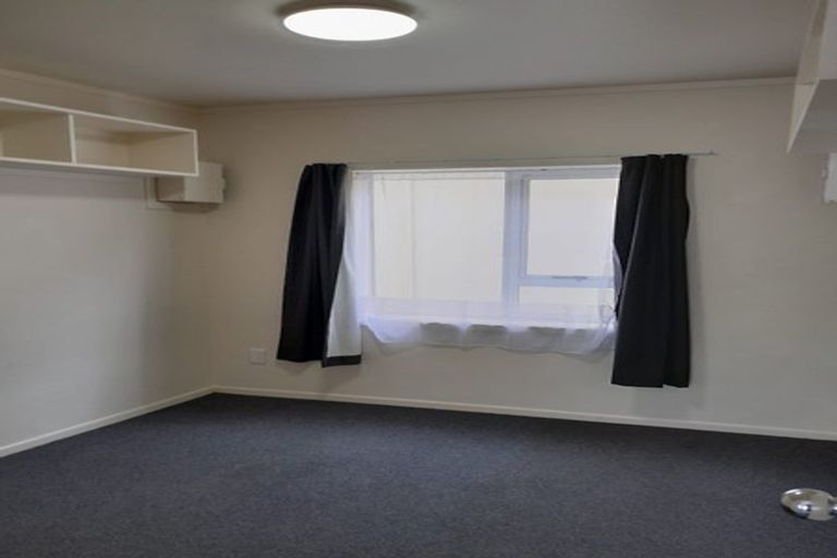 Photo of property in 2 Gorrie Road, Regent, Whangarei, 0112