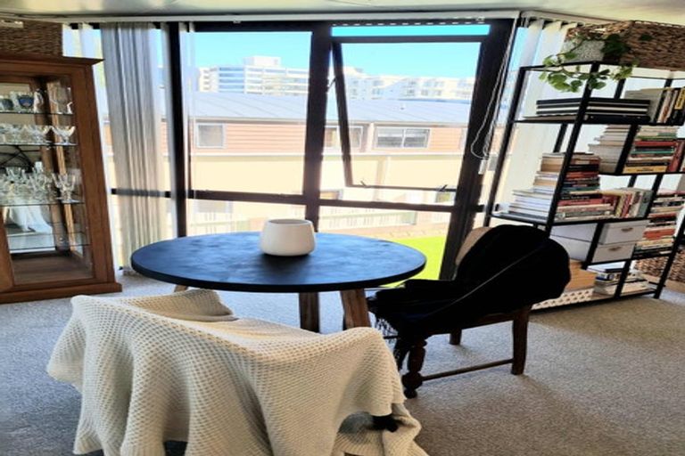 Photo of property in 40 Maunganui Road, Mount Maunganui, 3116