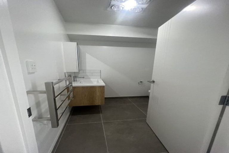 Photo of property in 105 Settlers Avenue, Hobsonville, Auckland, 0618