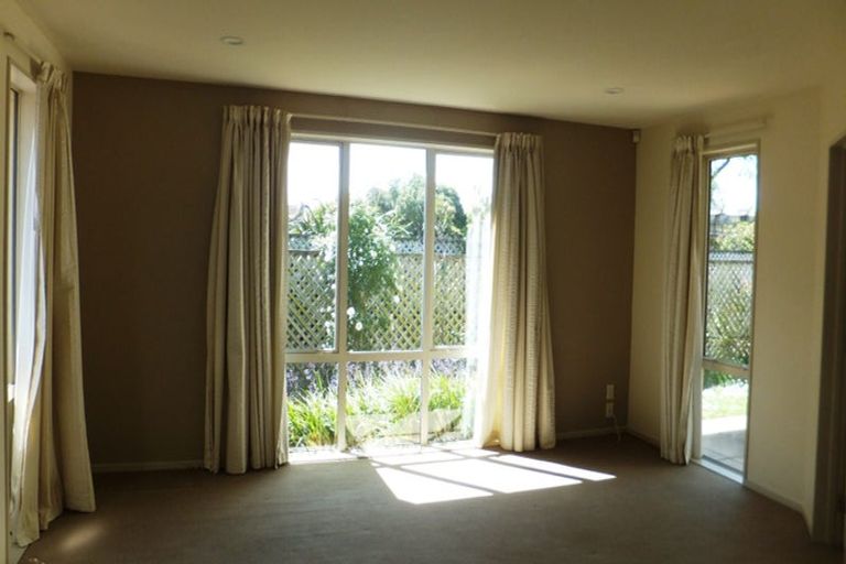 Photo of property in 14 Norwood Street, Beckenham, Christchurch, 8023