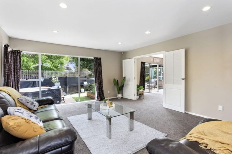 Photo of property in 12 Salmond Street, Hoon Hay, Christchurch, 8025