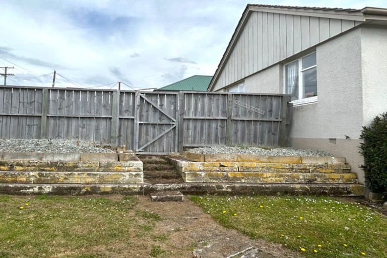 Photo of property in 10 Roach Street, Holmes Hill, Oamaru, 9401
