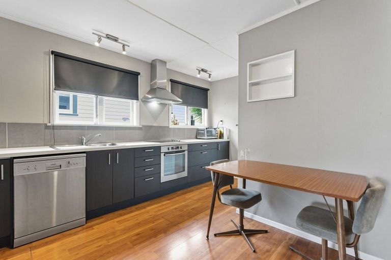 Photo of property in 34 Ronberg Street, Highbury, Palmerston North, 4412