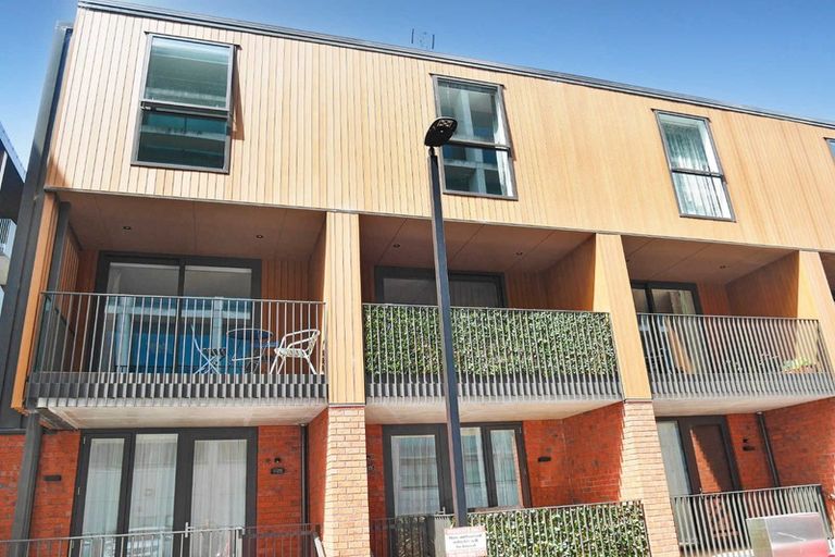 Photo of property in 2/233 Madras Street, Christchurch Central, Christchurch, 8011