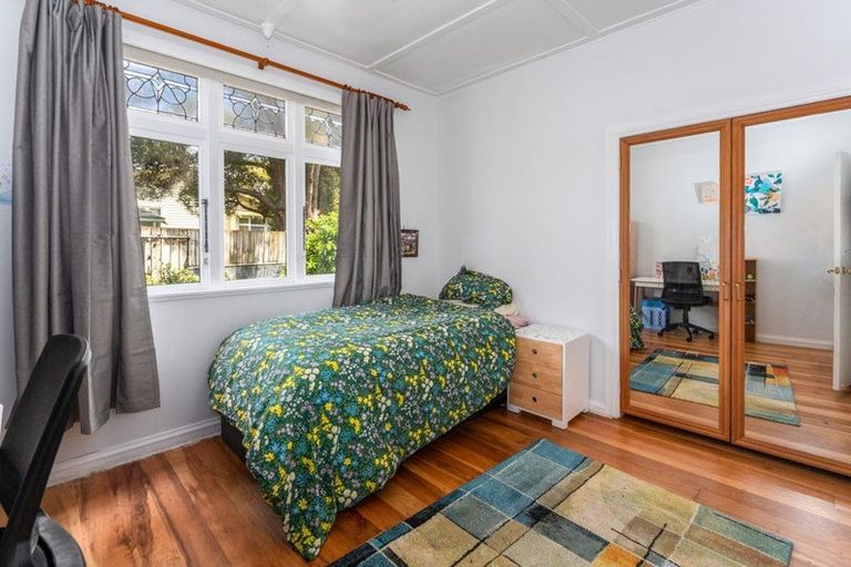 Photo of property in 284 Waiwhetu Road, Fairfield, Lower Hutt, 5011