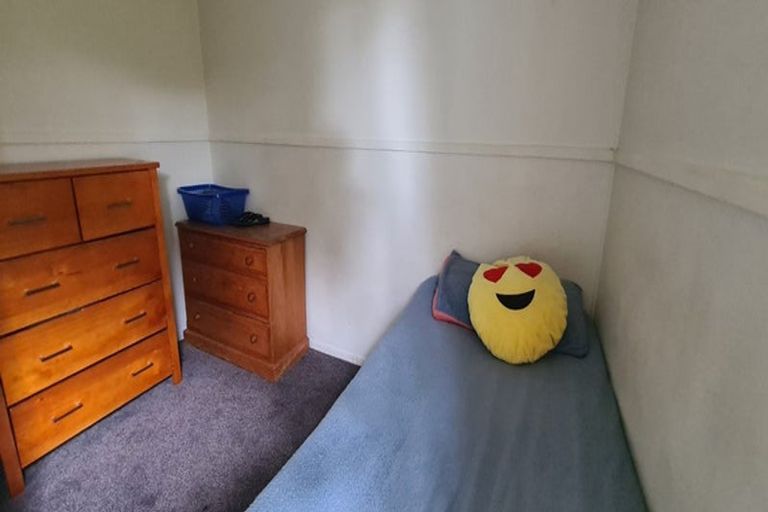 Photo of property in 57 Holmes Drive South, Massey, Auckland, 0614