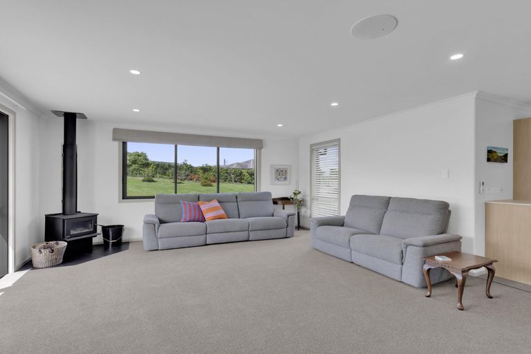 Photo of property in 14 Oakridge Place, Morrinsville, 3375