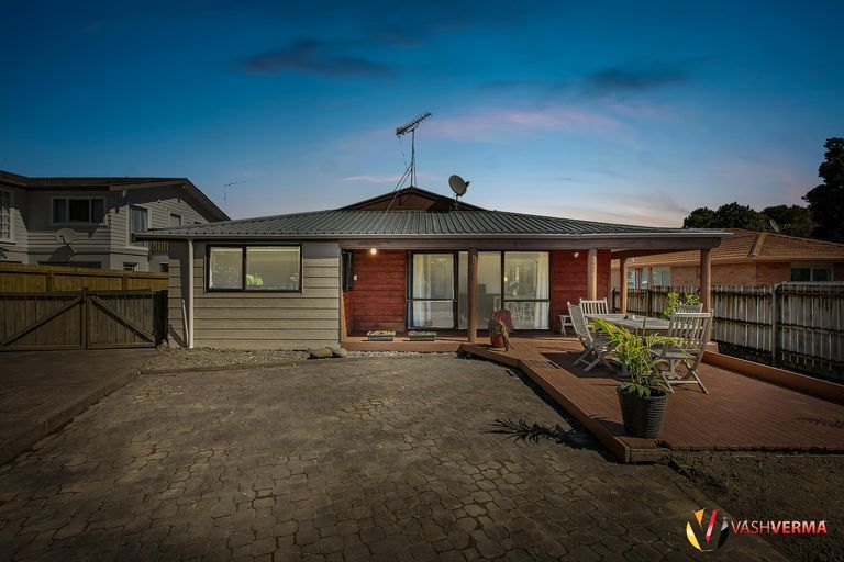 Photo of property in 29 Mcinnes Road, Weymouth, Auckland, 2103