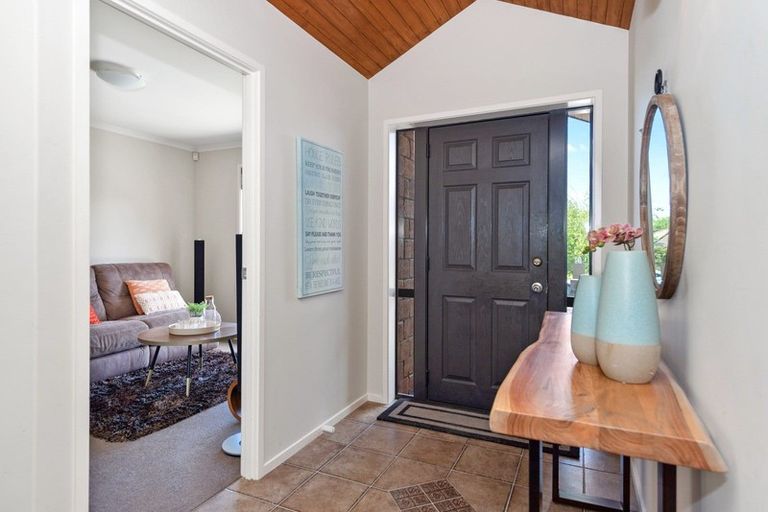 Photo of property in 79 Saint James Drive, Huntington, Hamilton, 3210