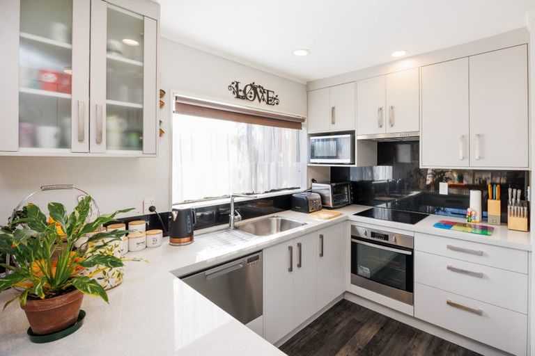 Photo of property in 85 Geraldine Crescent, Cloverlea, Palmerston North, 4412