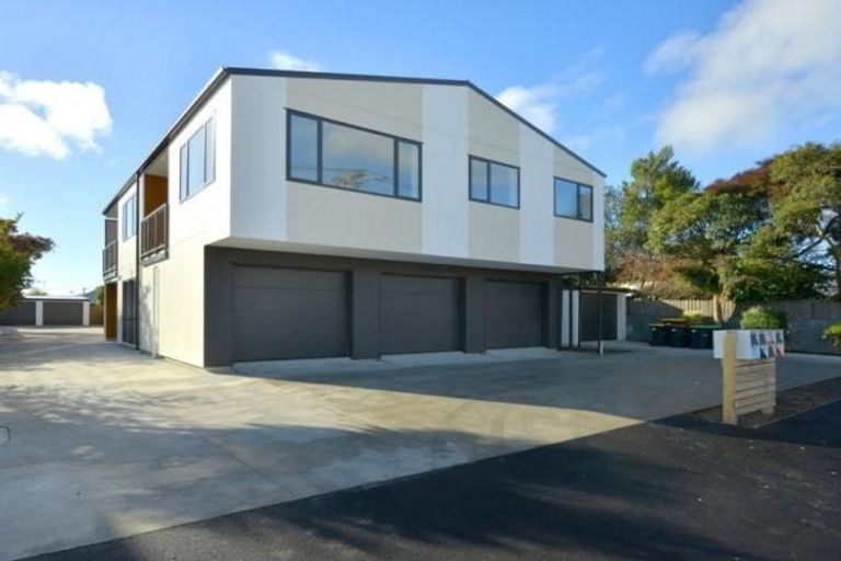 Photo of property in 2/31 Buffon Street, Waltham, Christchurch, 8023