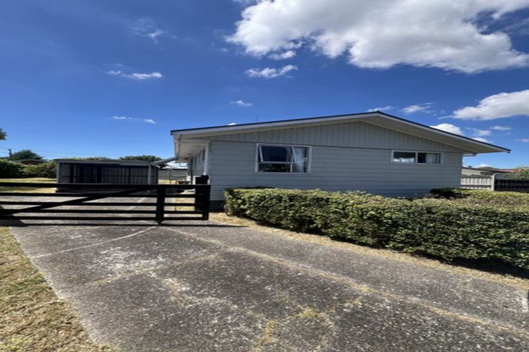 Photo of property in 4 Elmwood Crescent, Pukete, Hamilton, 3200