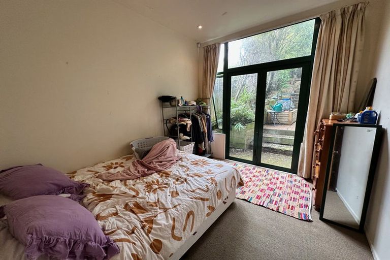 Photo of property in 117 Brougham Street, Mount Victoria, Wellington, 6011