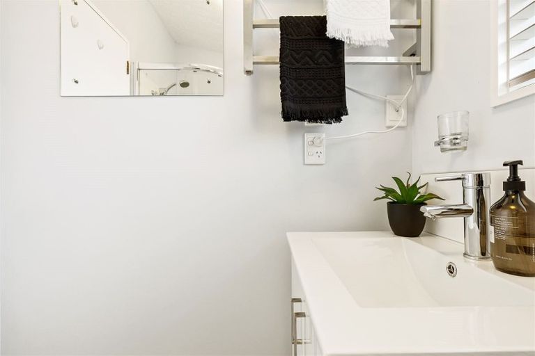 Photo of property in 9 Chatswood Place, Bishopdale, Christchurch, 8051
