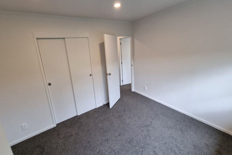 Photo of property in 1/15a Oates Road, Glen Eden, Auckland, 0602