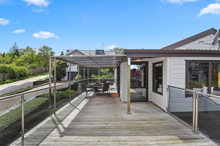 Photo of property in 11 Lake Domain Drive, Frankton, Hamilton, 3204