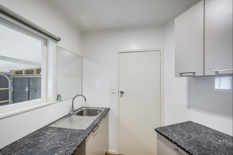 Photo of property in 4 Upham Crescent, Taradale, Napier, 4112