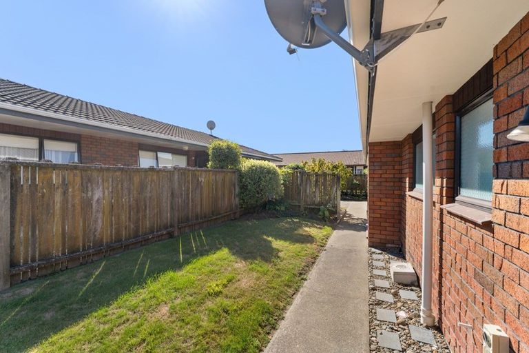 Photo of property in 3b Pinewood Grove, Paraparaumu Beach, Paraparaumu, 5032