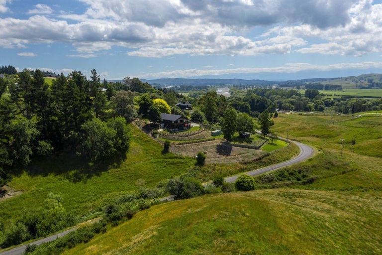 Photo of property in 75 Mangatarata Road, Waipukurau, 4285