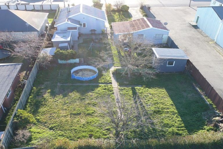 Photo of property in 129 Mcmurdo Street, Tinwald, Ashburton, 7700