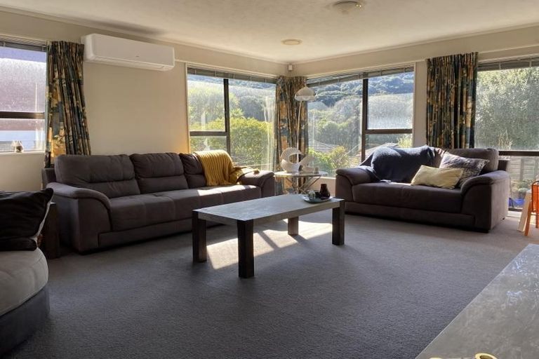 Photo of property in 13 Shackle Lane, Whitby, Porirua, 5024