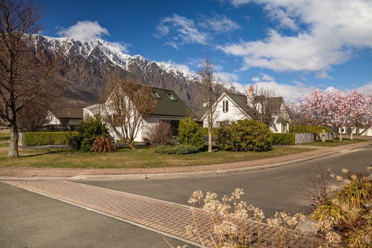 Photo of property in 34 Copper Beech Avenue, Frankton, Queenstown, 9300