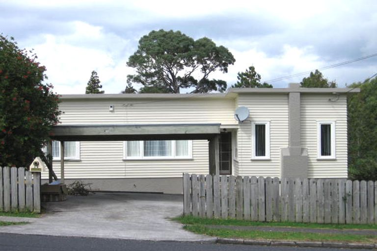 Photo of property in 24a Fruitvale Road, New Lynn, Auckland, 0600