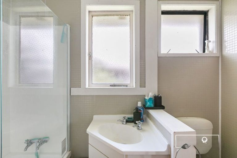 Photo of property in 72 Friedlanders Road, Manurewa, Auckland, 2102