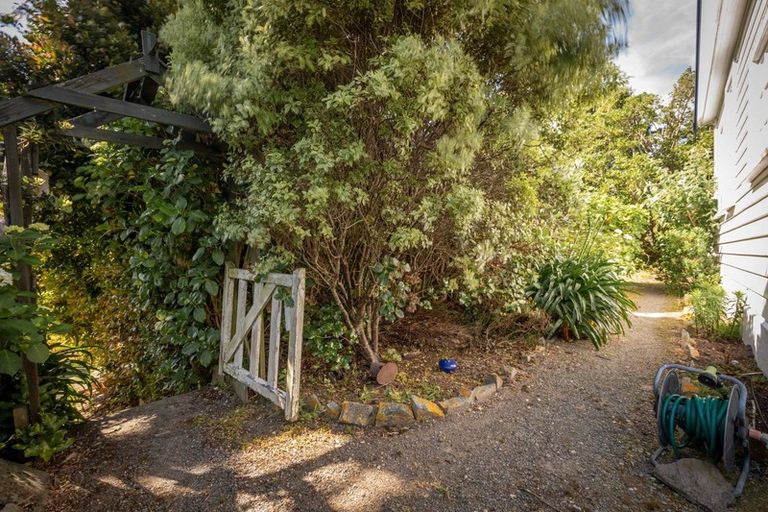 Photo of property in 106-108 Rawhiti Road, Pukerua Bay, 5026