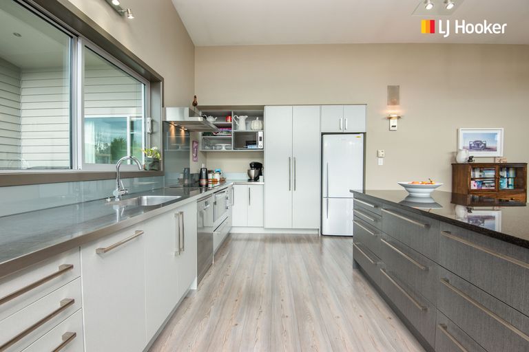 Photo of property in 16 Irwin Logan Drive, Mosgiel, 9024