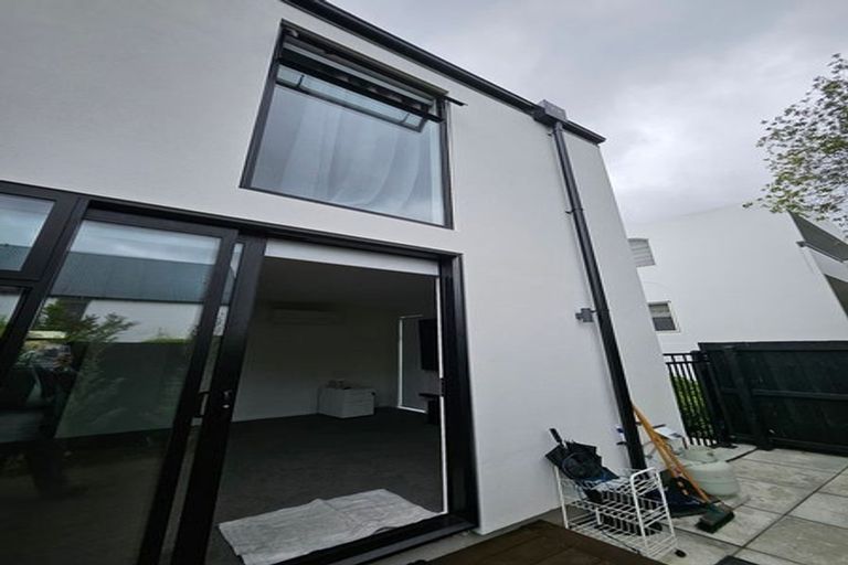 Photo of property in 102a Rossall Street, Merivale, Christchurch, 8014