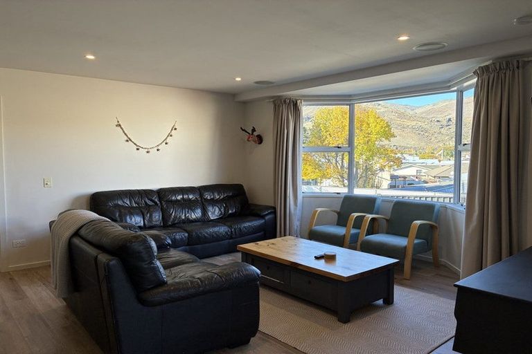 Photo of property in 43 Monaghan Street, Cromwell, 9310