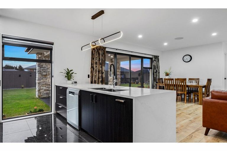 Photo of property in 10 Goodland Place, Rolleston, 7614