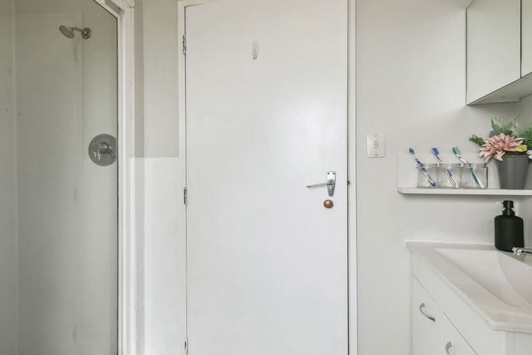 Photo of property in 30 Lupin Terrace, Tawa, Wellington, 5028