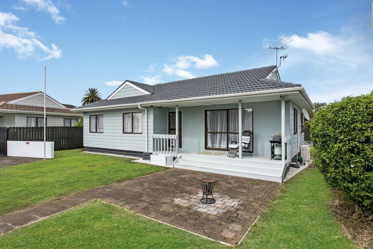 Photo of property in 2/11 Avis Avenue, Papatoetoe, Auckland, 2025