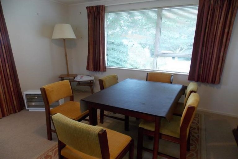 Photo of property in 32 Beauchamp Street, Karori, Wellington, 6012